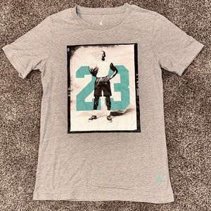 Like New Jordan Jumpman Youth Large Tee with Michael Jordan Basketball